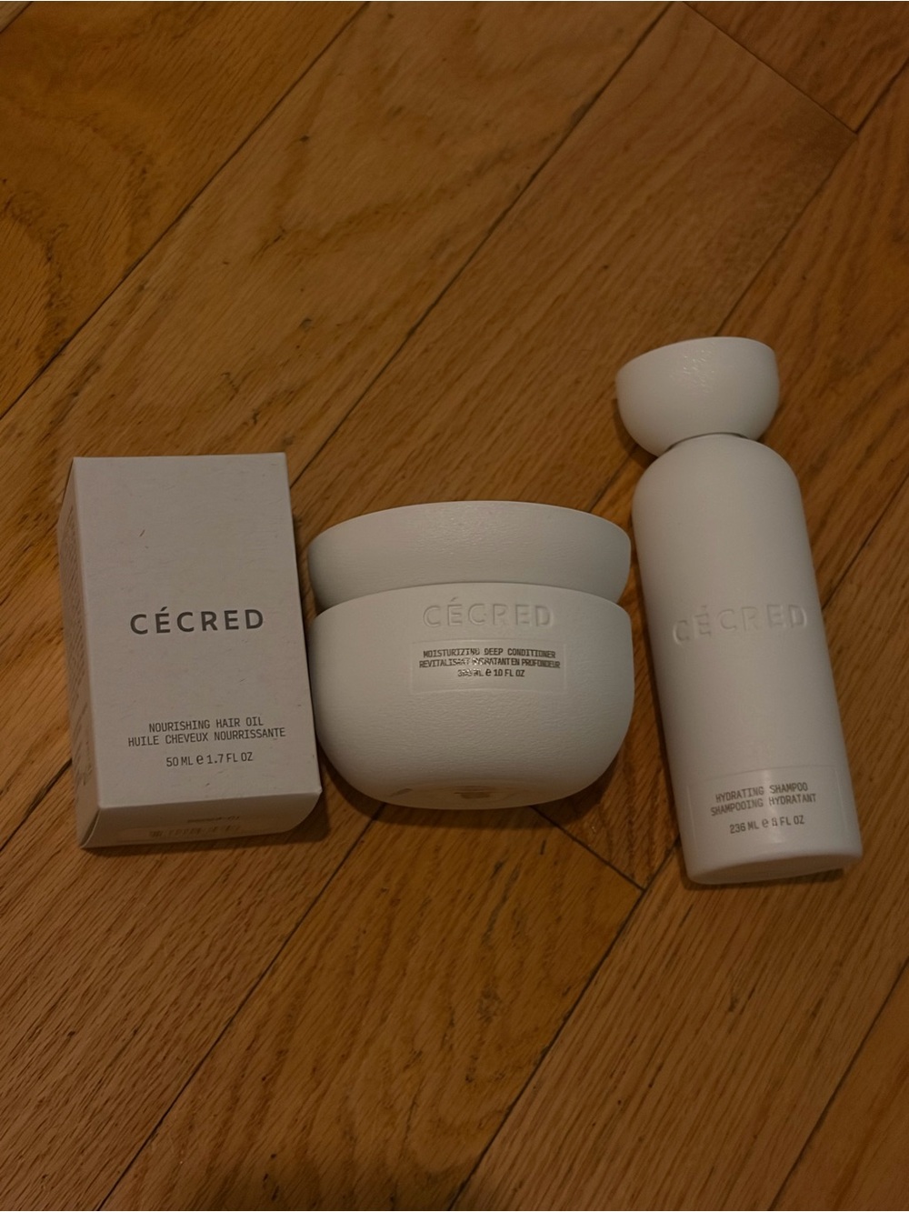 Cécred Hydrating Shampoo & Nourishing Haircare Set in Cream - Picture 5 of 5